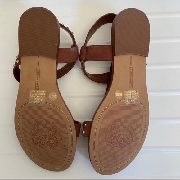 Vince Camuto sandals - Picture 3 of 3